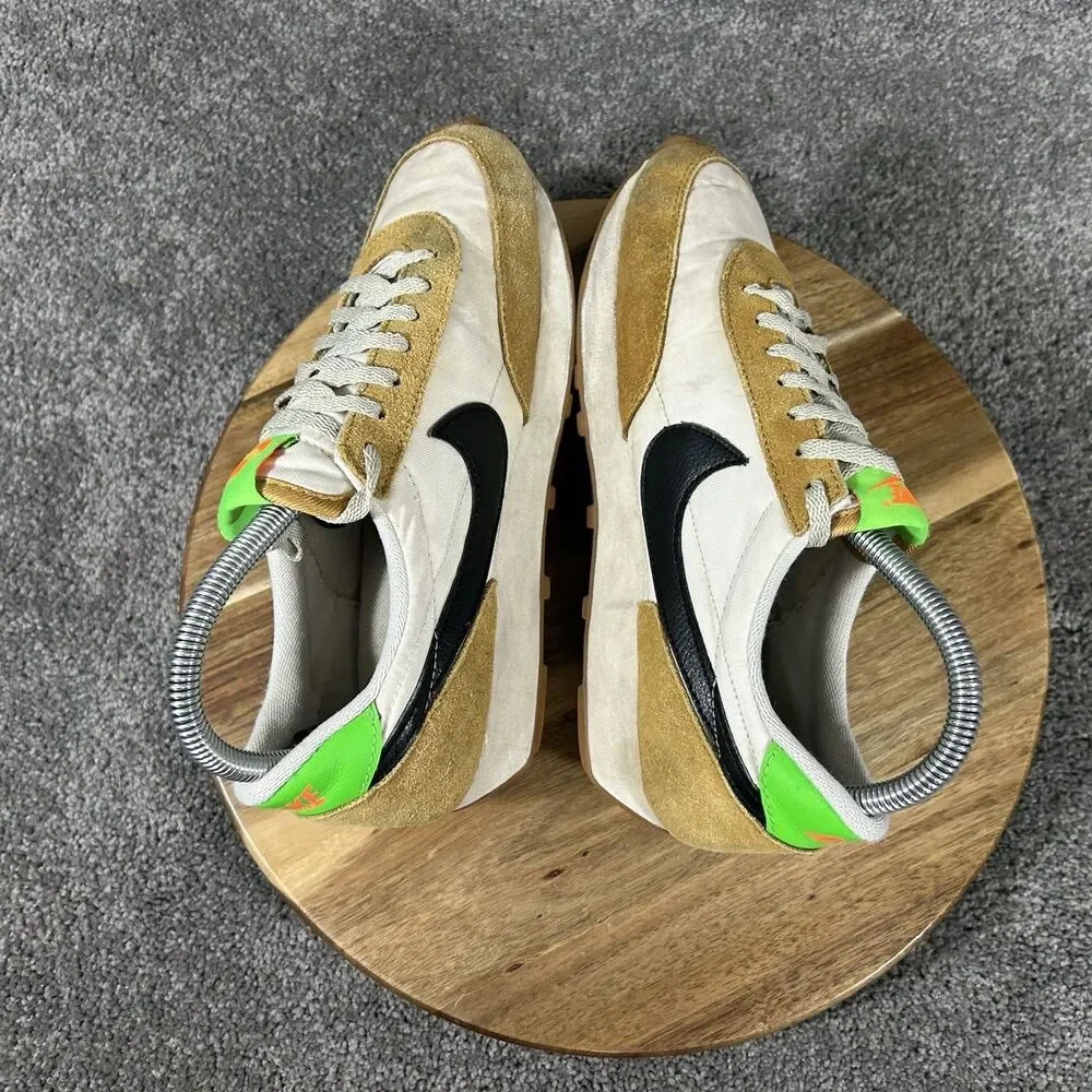 Nike Daybreak CK2351-700 Women’s Size 6.5 Wheat White Green Athletic Shoes Used